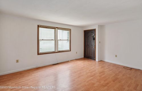 405 15 Ave, Belmar NJ 07719-2525 exterior