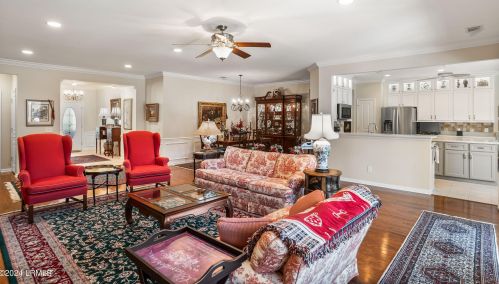 18 Wandering Daisy Dr, Bluffton SC 29909-6166 exterior