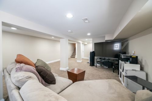 3322 Berteau Ave, Chicago IL 60618-2305 exterior