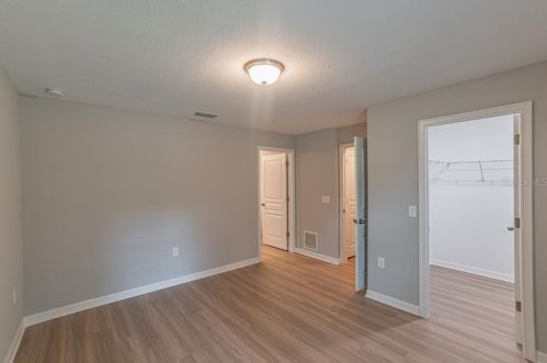 3210 21st Ave, Tampa FL 33605-2302 exterior