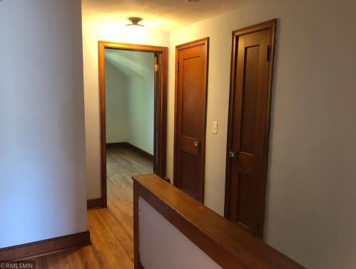 5089 Main St, Maple Plain MN 55359-9430 exterior