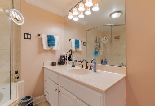 8204 Little Beth Dr, Boynton Beach FL 33472-1136 exterior