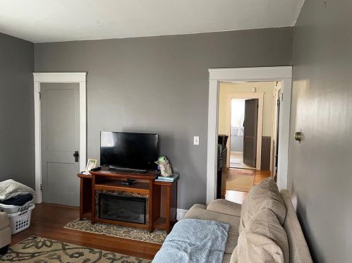 38 Irving St, Providence RI 02904-4752 exterior