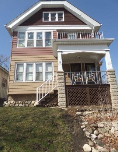 2551 Fratney St, Milwaukee WI  53212-2948 exterior