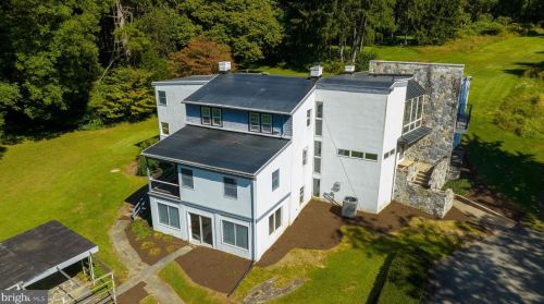 1944 Millersville Rd, Lancaster PA 17603-6153 exterior