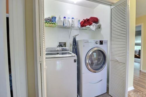 200 Concord Pl, New Brunswick NJ 08902-4572 exterior