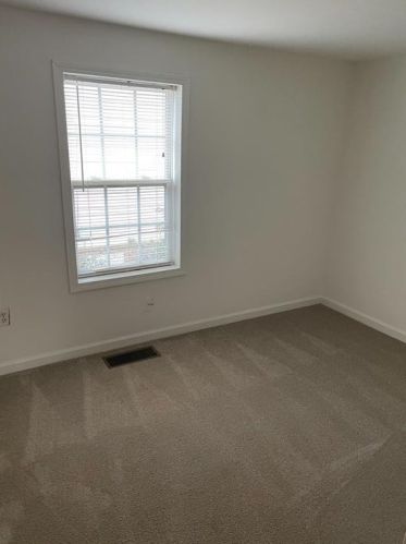 2127 Cambridge Ave, Atlanta GA  30337-1715 exterior