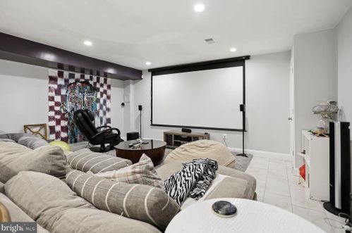 5232 Dix St, Washington DC  20019-6646 exterior