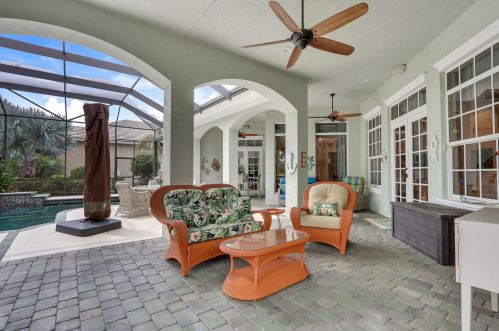 9328 Scarborough Ct, Fort Pierce FL  34986-3360 exterior