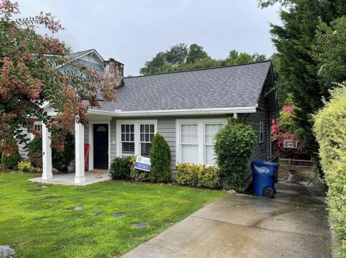 2912 Lookout Pl, Atlanta GA  30305-3218 exterior