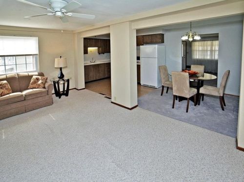 113 Pinto Dr, Pittsburgh PA 15239-1351 exterior