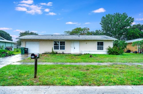 258 Summer Rd, Fort Pierce, FL 34983-1731