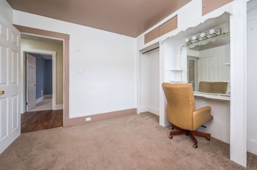 1626 Leolyn St, Pittsburgh PA  15210-3939 exterior