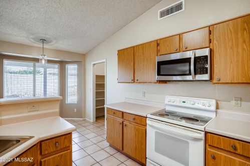 9835 Banbridge St, Tucson AZ 85747-5142 exterior