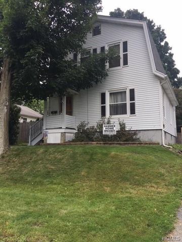 7 Conkling Ave, Middletown, NY 10940-6350