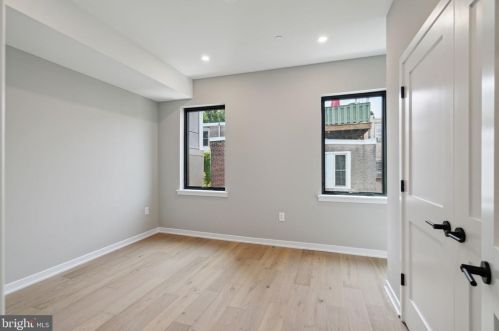 2200 Kater St, Philadelphia PA 19146-1139 exterior