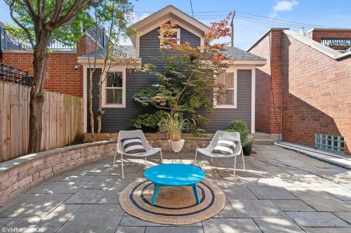 2710 Bosworth Ave, Chicago IL 60642-8062 exterior