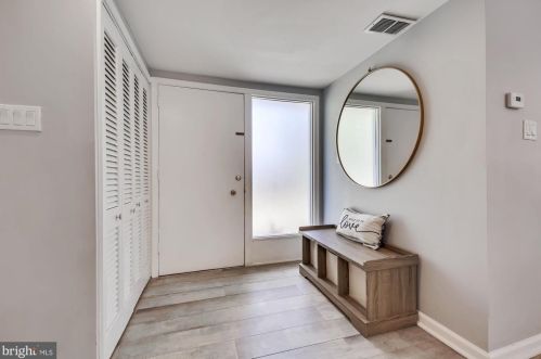 11500 Lamberton Ct, Silver Spring, MD 20902-1622