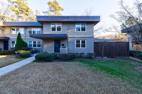 311 Lakemoore Dr, Atlanta, GA 30342-3830