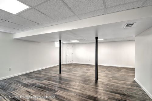 2 Lighthouse Dr, East Freehold NJ 07728-1347 exterior