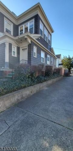 612 29th St, Paterson NJ  07504-1864 exterior