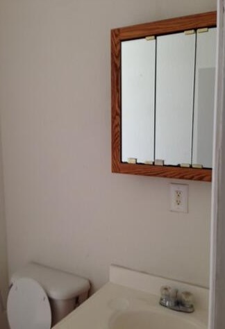 1115 Clarke St, Milwaukee WI  53206-3101 exterior