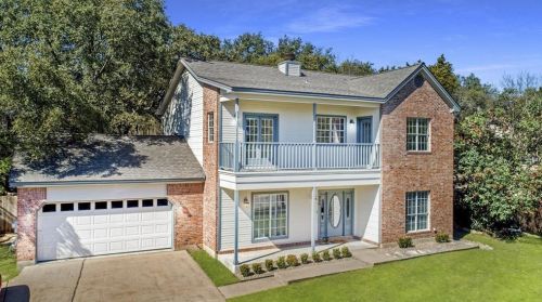 208 Ashworth Dr, Austin, TX 78746-4604