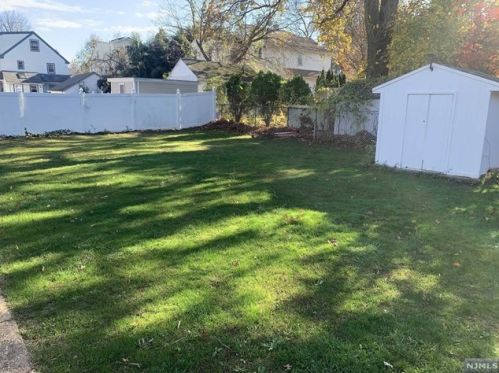 320 Cane St, Teaneck NJ  07666-3203 exterior