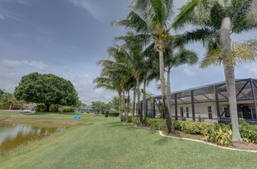 225 Fernleaf Trl, Fort Pierce FL 34953-8212 exterior