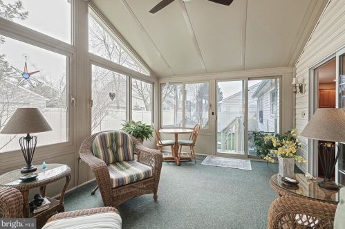 409 Chapelwood Dr, Hanover PA  17331-5232 exterior