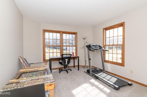 10400 Roger St, Kalamazoo MI 49002-7185 exterior