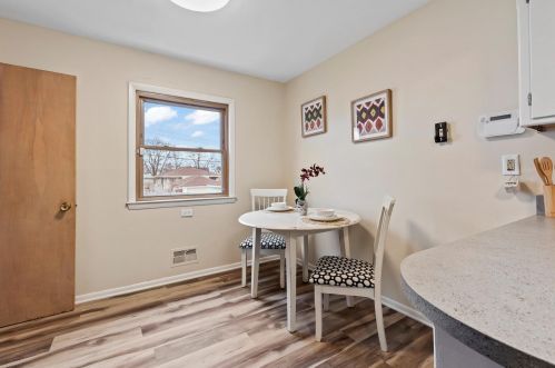 4730 81, Milwaukee WI 53220-4212 exterior