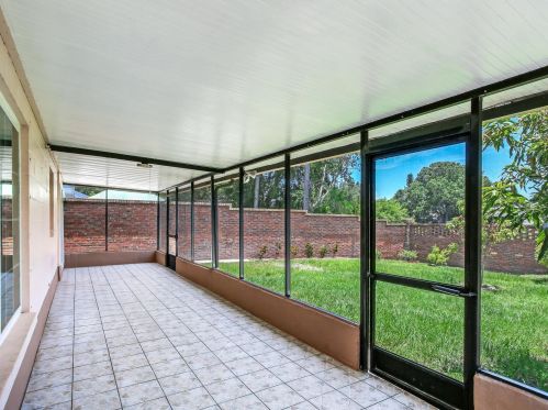 9114 Camino Villa Blvd, Tampa FL 33635-1066 exterior