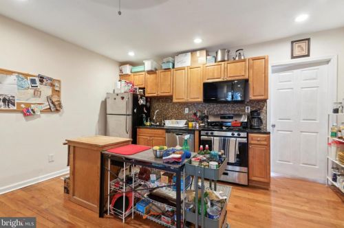 4939 Hazel Ave, Philadelphia PA 19143-2004 exterior