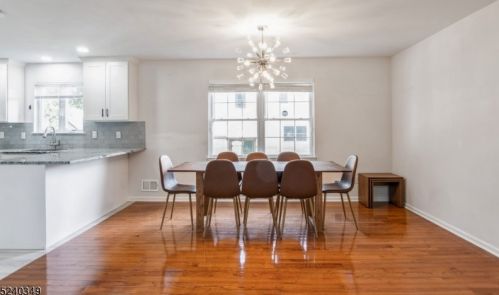 31 Hancock Rd, Piscataway NJ  08854-3621 exterior