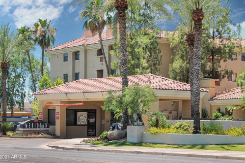 5104 32nd St, Phoenix AZ 85018-1473 exterior