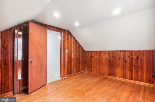 1009 Lewis Ave, Rockville MD 20851-2350 exterior