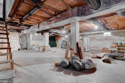 373 High St, Hanover PA 17331-3922 exterior