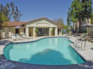2338 Fountain Crest Ln, Thousand Oaks CA  91362-5769 exterior