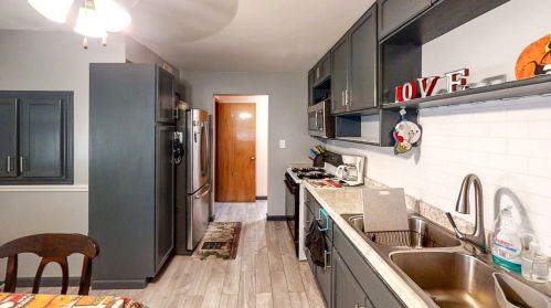 4901 Orange Ave, Chicago IL 60706-3223 exterior