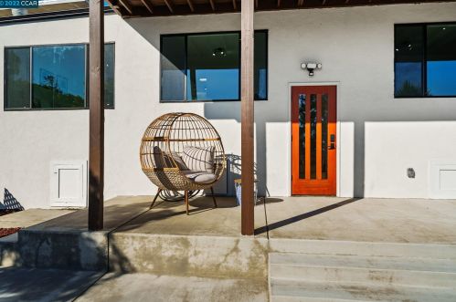 744 Contra Costa Ave, Berkeley CA 94707-1937 exterior