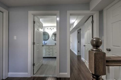 27 Myrtle St, Norwalk CT 06855-1314 exterior