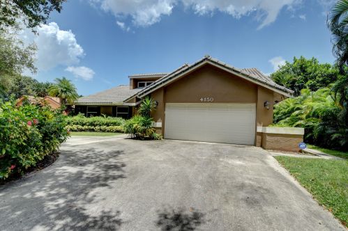 4150 26th Ave, Boca Raton, FL 33434-2546