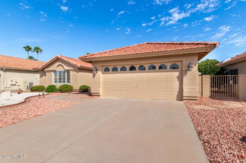10612 Halley Dr, Chandler, AZ 85248-7798