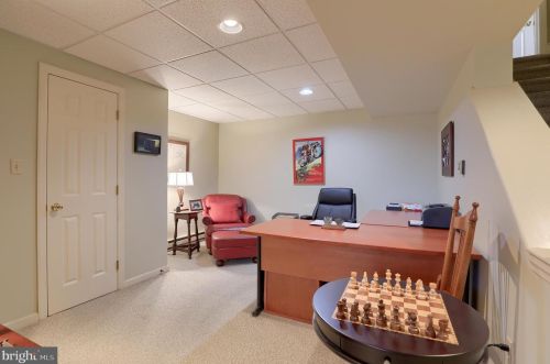 2933 Hearthside Ln, Lancaster PA 17601-1457 exterior