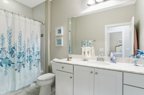 1503 Oceania Dr, Naples FL 34113 exterior