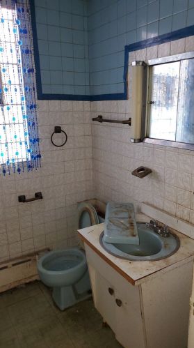 7624 Michigan Ave, Chicago IL 60628-6829 exterior