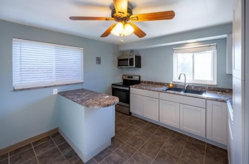 700 Southcrest Dr, Pittsburgh PA 15226-1238 exterior