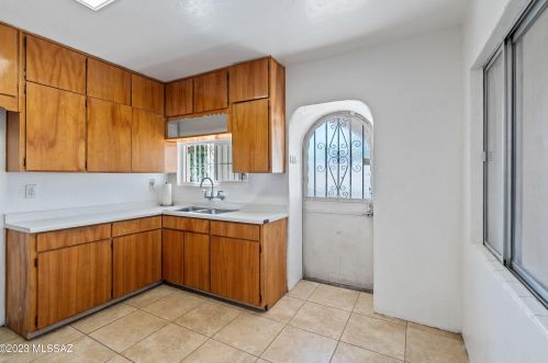 3731 Lundy Ave, Tucson AZ  85713-6025 exterior