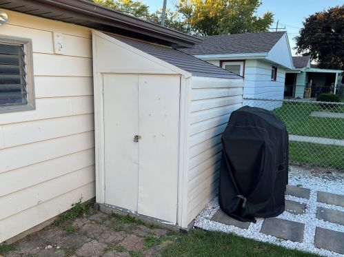 4677 50, Milwaukee WI 53208-3634 exterior